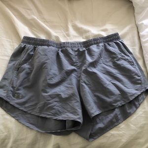 Under armour gray shorts